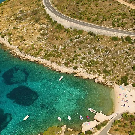 With Parking Space Bilo, Primosten - 4662 شقة زابوريتش