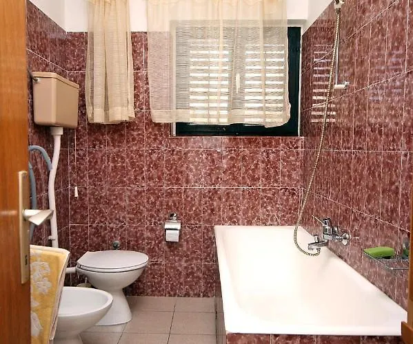 With Parking Space Bilo, Primosten - 4662 자보리치